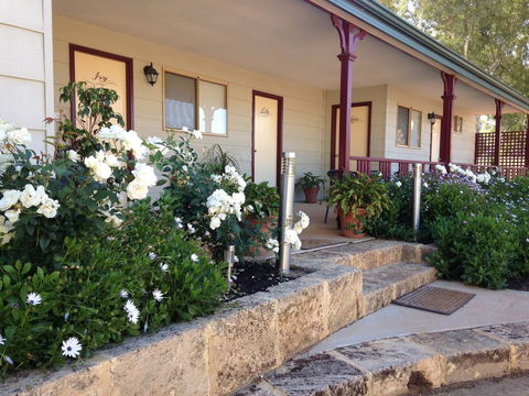 The Nosh & Nod - Avon Terrace - Accommodation Mount Tamborine 0