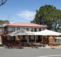 The Oaks Hotel - Accommodation Mount Tamborine