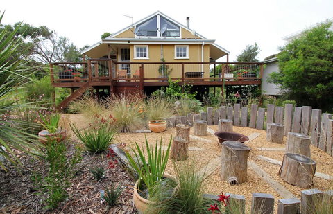 The Old School House - Accommodation Mount Tamborine 1