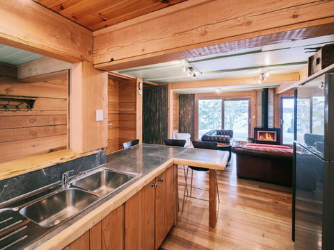 The Pier House - Accommodation Mount Tamborine 3