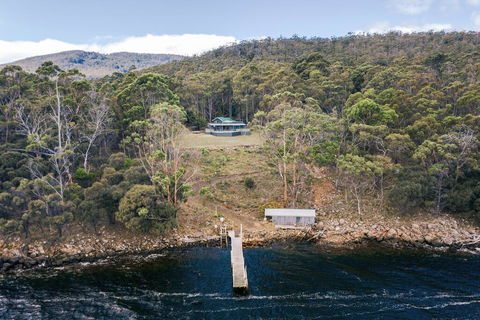 The Pier House - Accommodation Mount Tamborine 0