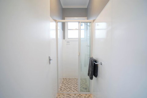 The Platypus Accommodation & Cafe - Accommodation Mount Tamborine 3