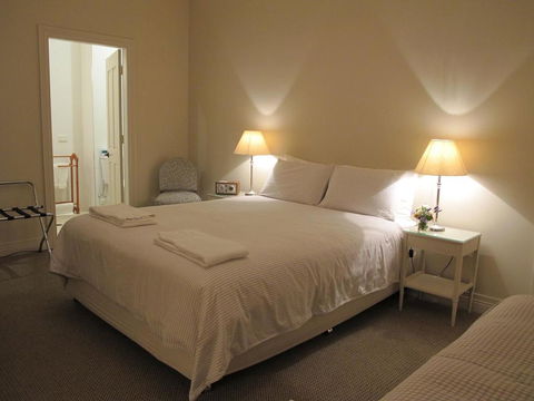 The Playhouse Hotel - Accommodation Mount Tamborine 2