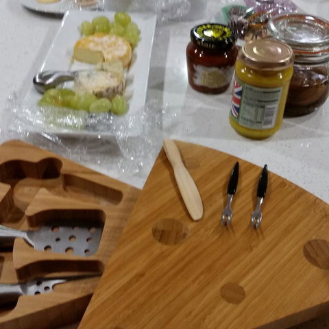 The Pommy Tree - Accommodation Mount Tamborine 3