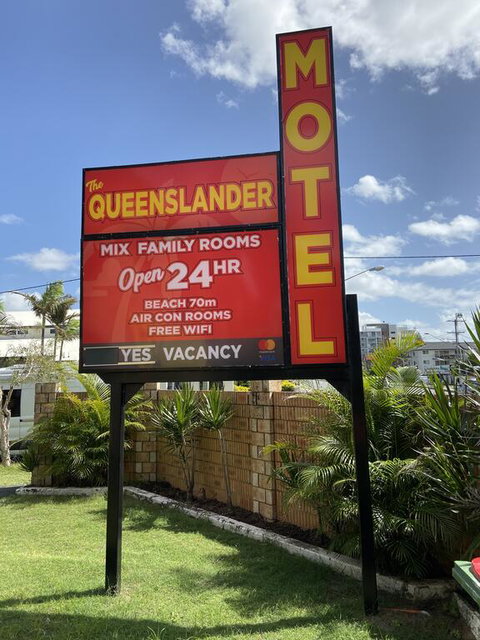 THE QUEENSLANDER MOTEL - Accommodation Mount Tamborine 0