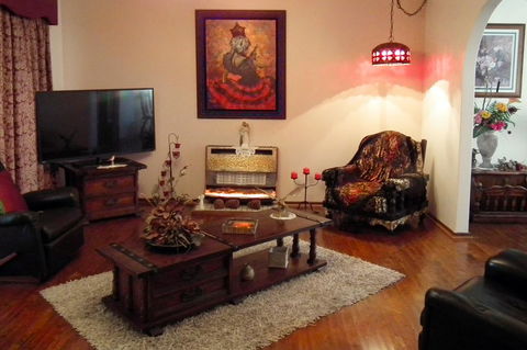 The Spanish Retreat And BnB - 24 Hrs - Accommodation Mount Tamborine 0