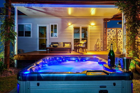 The Vale - Accommodation Mount Tamborine 1