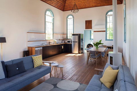 The Welsh Church - Accommodation Mount Tamborine 2