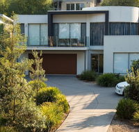 The White House Merimbula - Accommodation Mount Tamborine