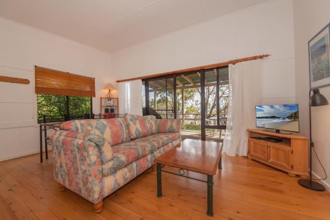 Thurlow Avenue, 48 - Accommodation Mount Tamborine 2