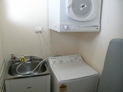 Thurlow Lodge 6 - Accommodation Mount Tamborine 2