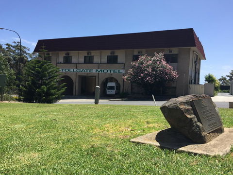 Tollgate Motel - Accommodation Mount Tamborine 1