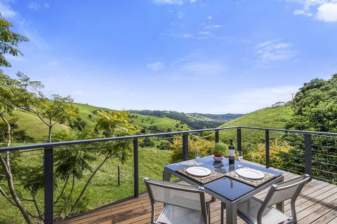 Top Of The Hill - Accommodation Mount Tamborine 0