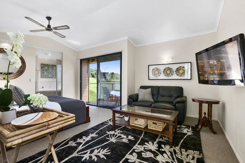 Top Of The Hill - Accommodation Mount Tamborine 1