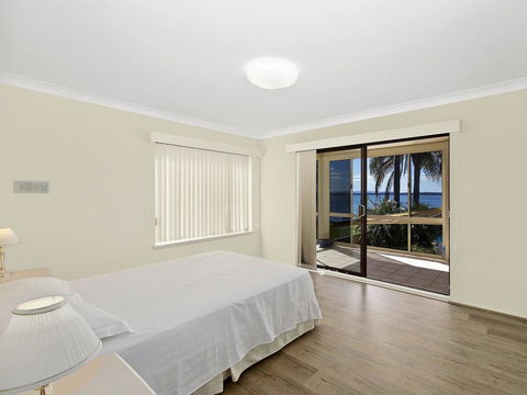 Toukley Waterfront House - Accommodation Mount Tamborine 1