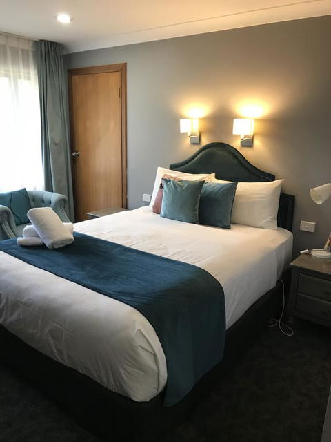 Town & Country Motor Inn - Accommodation Mount Tamborine 2