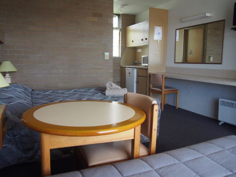 Town Centre Motor Inn - Accommodation Mount Tamborine 1