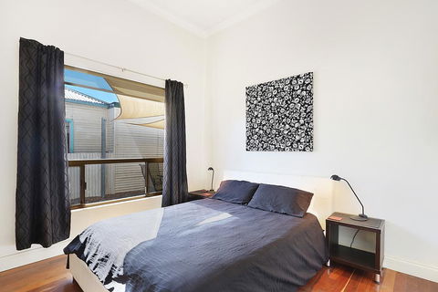 Townhouse 3 - Accommodation Mount Tamborine 3
