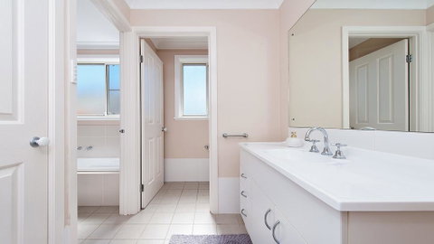 Townhouse On Tomaree - 6/26 - Accommodation Mount Tamborine 3