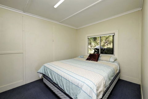 TRADEWINDS - Accommodation Mount Tamborine 2