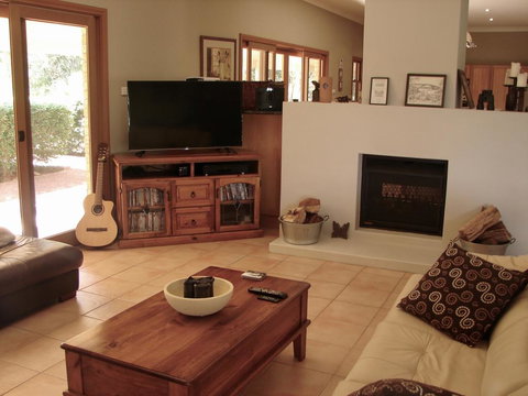 Tranquil Vistas - Accommodation Mount Tamborine 3