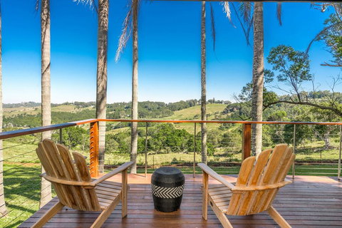 Triloka Lodges - Accommodation Mount Tamborine 2