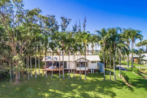 Triloka Lodges - Accommodation Mount Tamborine 0