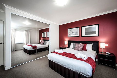 Two Bedder With Parking Close To Perth City Centre - Accommodation Mount Tamborine 0
