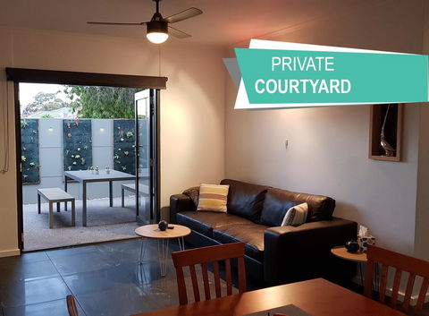 Two Bedroom Garden Apartment - Accommodation Mount Tamborine 0
