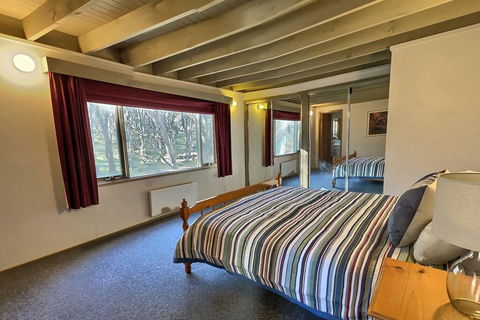 Tyee - Accommodation Mount Tamborine 1