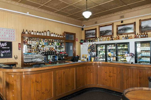 Ulmarra Hotel - Accommodation Mount Tamborine 2