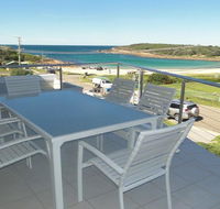 Ultimate Beach House' 19a Graham Street - views  peace  quiet - Accommodation Mount Tamborine