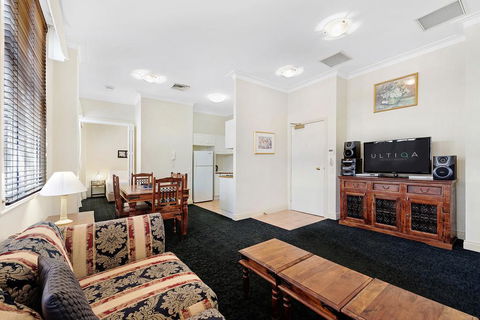 ULTIQA Rothbury Hotel - Accommodation Mount Tamborine 3