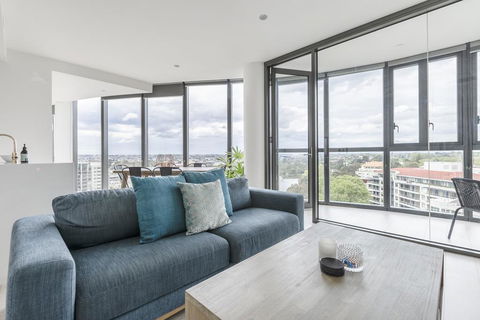 Unbridled City & River Views - Accommodation Mount Tamborine 1