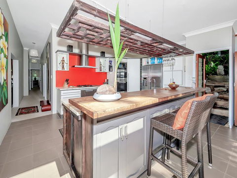 Unique, Tropical Rainforest Getaway - Accommodation Mount Tamborine 3