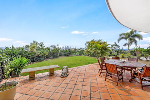 Unrivaled Ocean And City Views From Resort Style 3bed With Garden - Accommodation Mount Tamborine 0