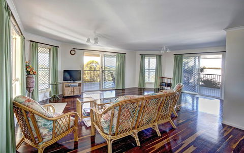 Verandahs - Accommodation Mount Tamborine 2