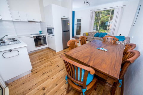 Victor Parade, Unit 3/2 - Accommodation Mount Tamborine 1