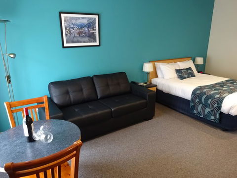 Victoria Lodge Motor Inn & Apartments - Accommodation Mount Tamborine 0