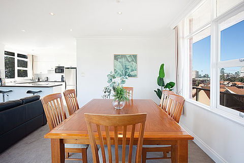 View Of Manly Pines And Waves From Large Apartment - Accommodation Mount Tamborine 2