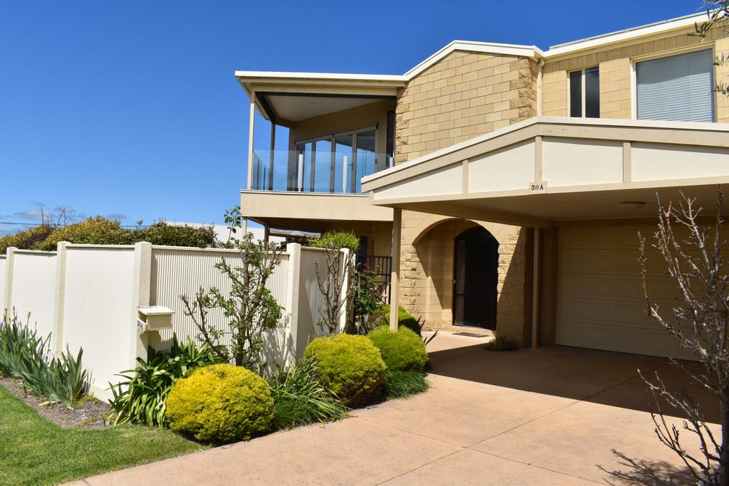 Inverloch VIC Accommodation Mount Tamborine