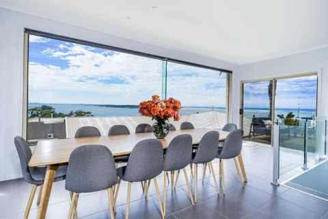 VIEWS FOREVER - INVERLOCH - Accommodation Mount Tamborine 1