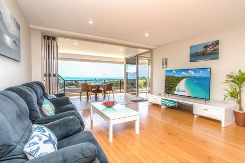 VIEWS ON ELSHEBY - Accommodation Mount Tamborine 0