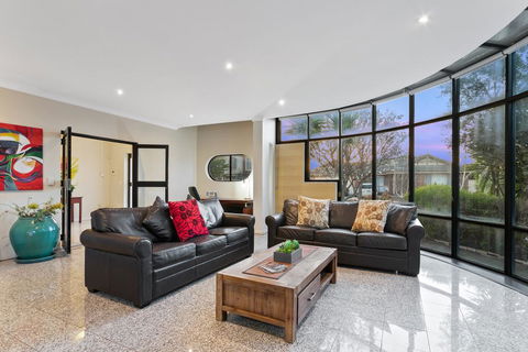 Villa De Marseilles - Melbourne - Accommodation Mount Tamborine 0