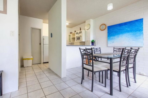 Villa Ellisa, Unit 1/10 Columbia Close - Accommodation Mount Tamborine 3