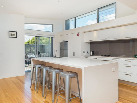 Waikiki Dream - Accommodation Mount Tamborine 3