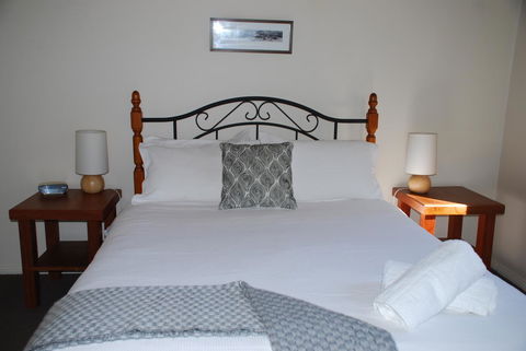 Bluegum Ridge Cottages - Accommodation Mount Tamborine 20