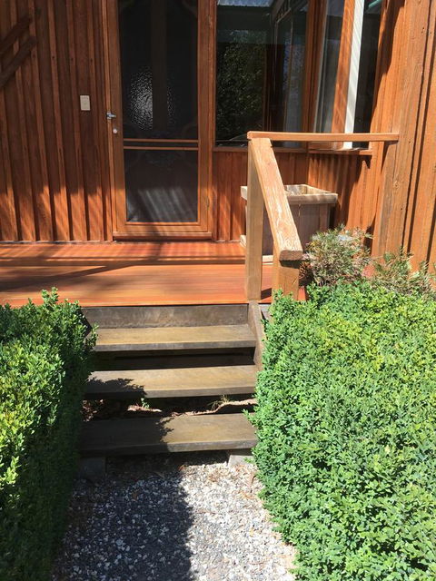 Bluegum Ridge Cottages - Accommodation Mount Tamborine 9
