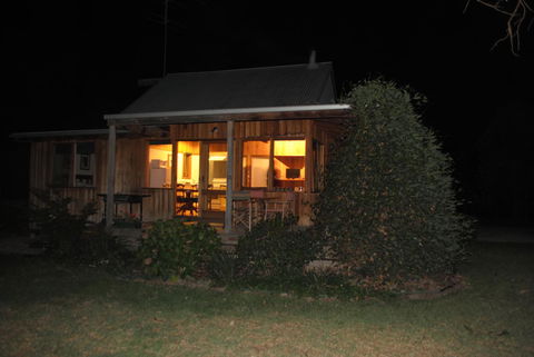Bluegum Ridge Cottages - Accommodation Mount Tamborine 24