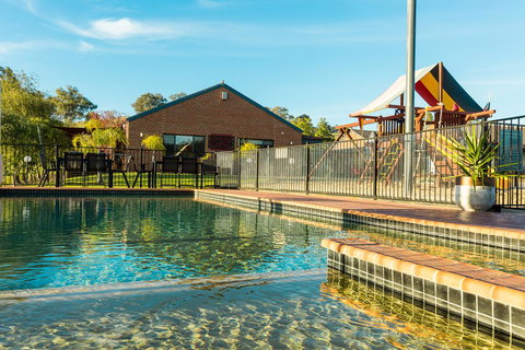 Blazing Stump Motel & Suites - Accommodation Mount Tamborine 6